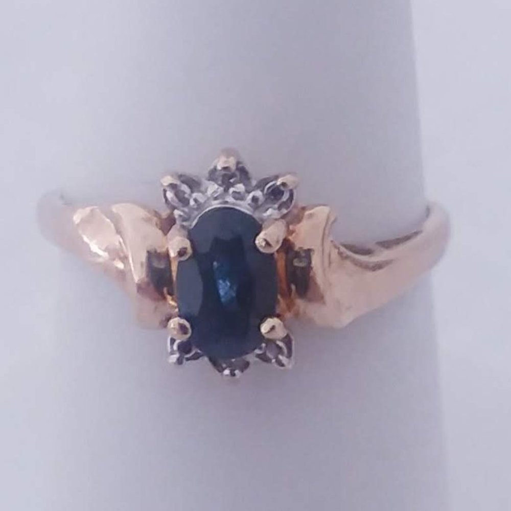 3/4 Carat Blue Sapphire & Diamond Ring 14KYG 1.7Gr
